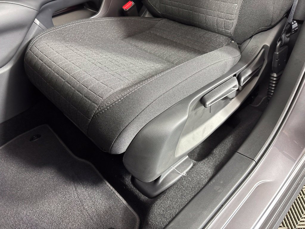 Used 2027 Honda HR-V LX image 23