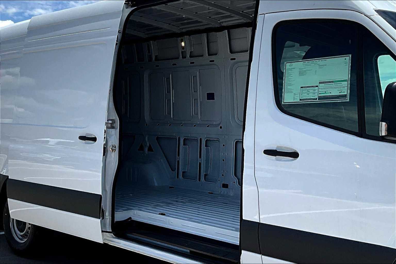 New 2025 Mercedes-Benz Sprinter 2500 image 20