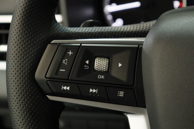 New 2026 Mitsubishi Outlander LE FWD image 9