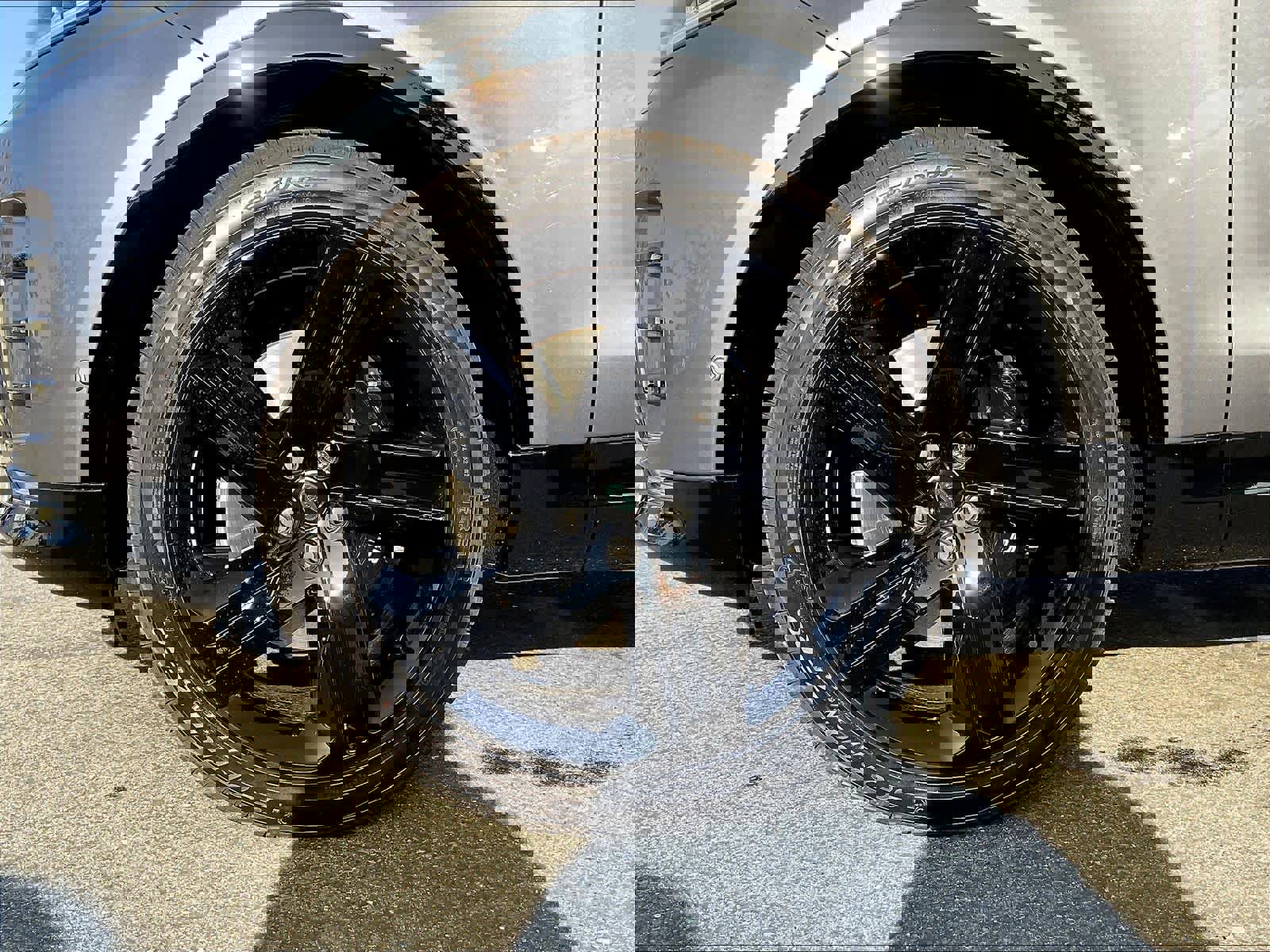 New 2025 Land Rover Discovery Metropolitan Edition image 14