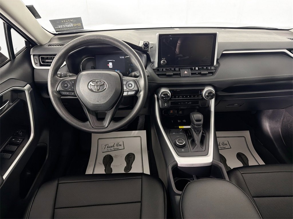 Used 2025 Toyota RAV4 Woodland Edition image 19