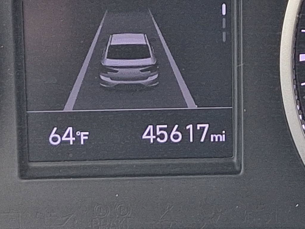 Used 2020 Hyundai Elantra SE w/ Cargo Package (C1) image 18