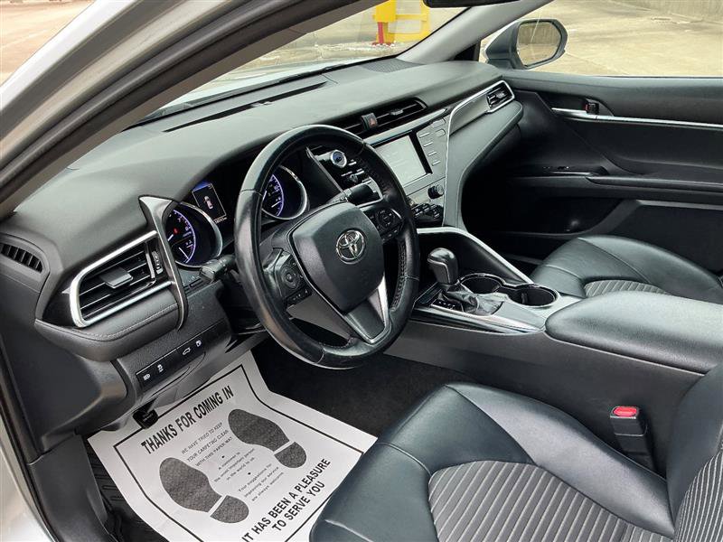 Used 2018 Toyota Camry SE FWD image 29