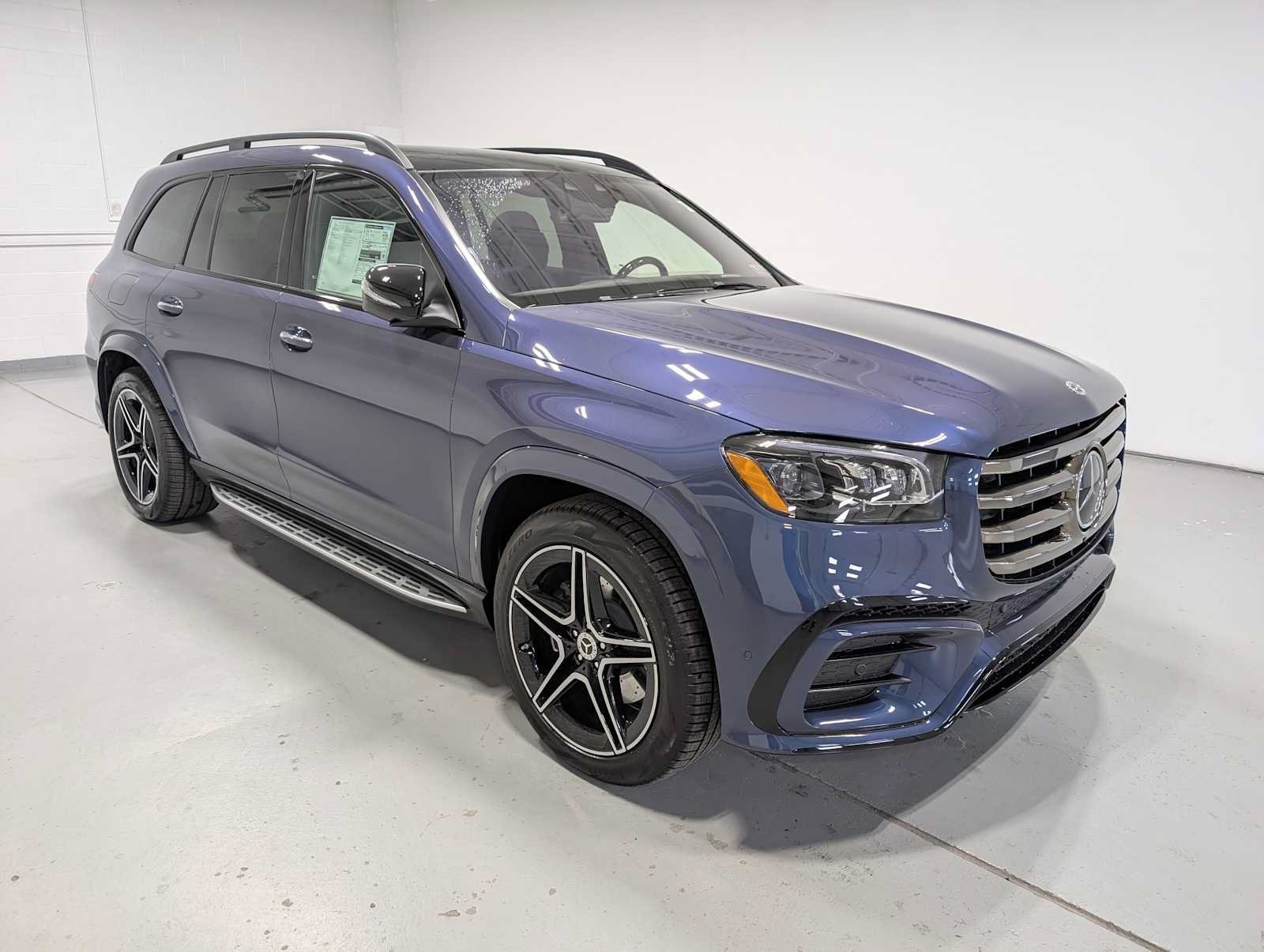 New 2026 Mercedes-Benz GLS 450 4MATIC image 6