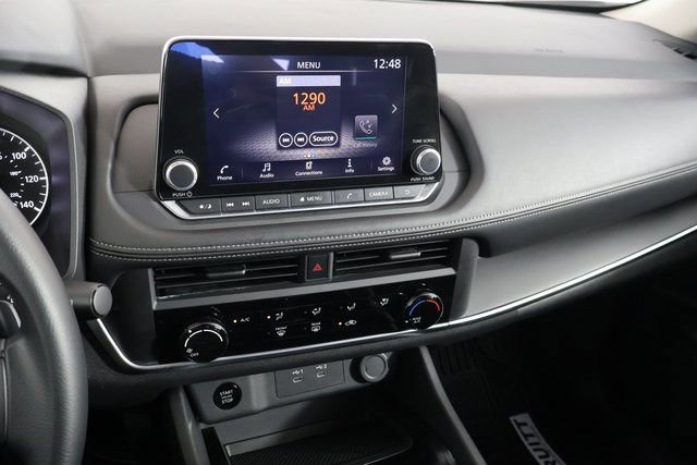 Used 2025 Nissan Rogue S image 26