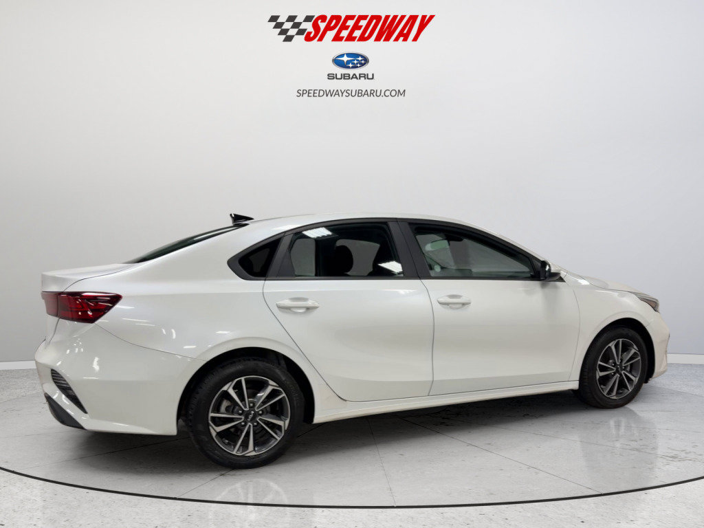 Used 2024 Kia Forte LXS FWD image 5