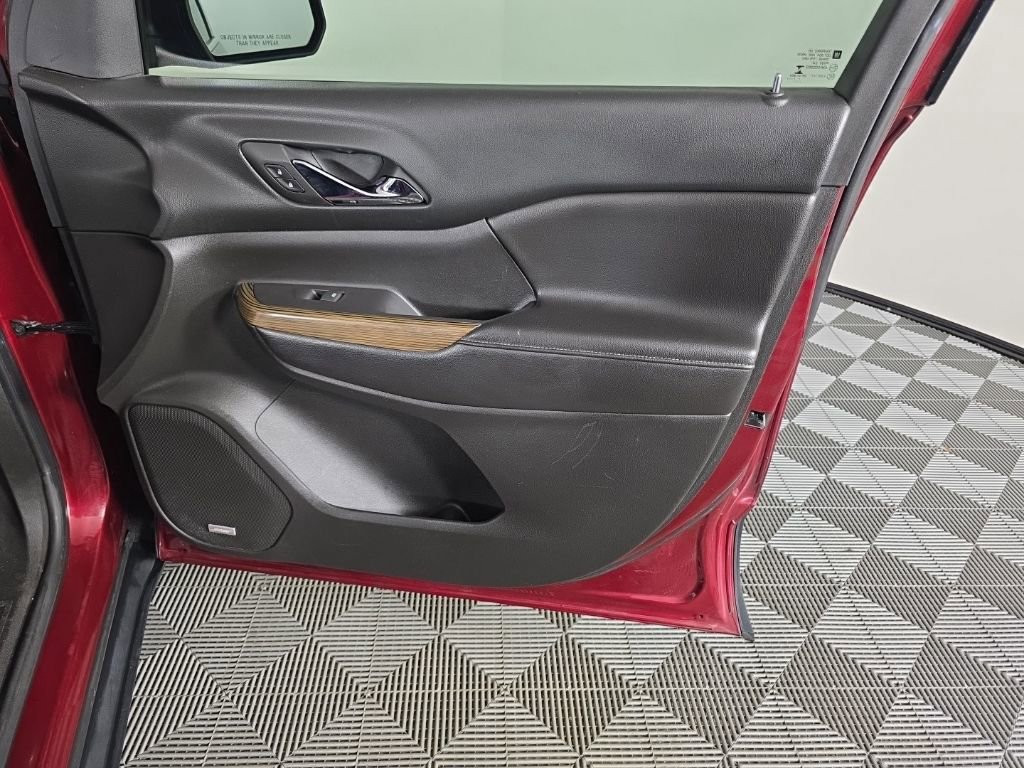 Used 2018 GMC Acadia SLE w/ Driver Alert Package I image 40