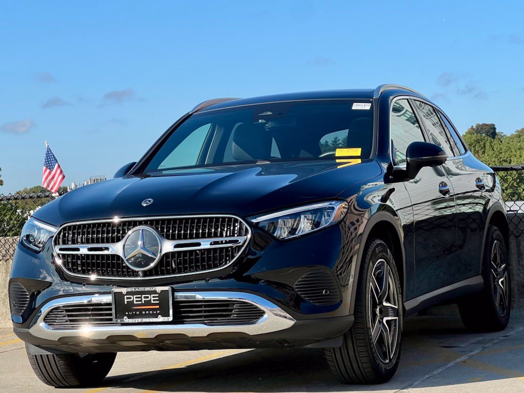 Used 2026 Mercedes-Benz GLC 300 4MATIC image 4
