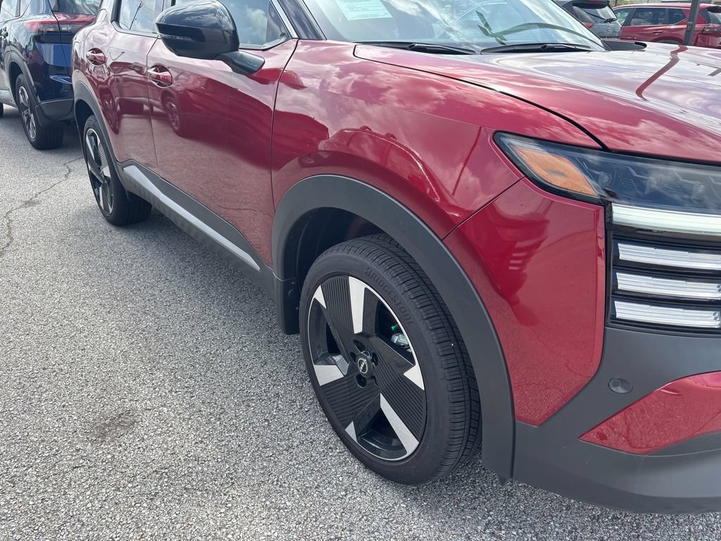 New 2025 Nissan Kicks SR FWD image 19