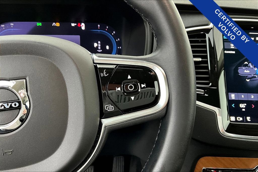 Used 2023 Volvo XC90 B6 Plus image 27