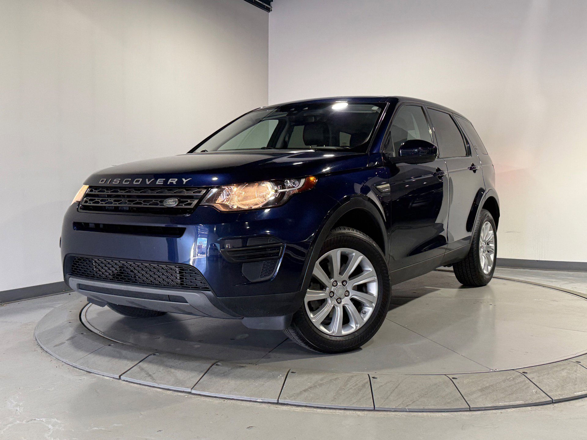 Used 2017 Land Rover Discovery Sport SE
