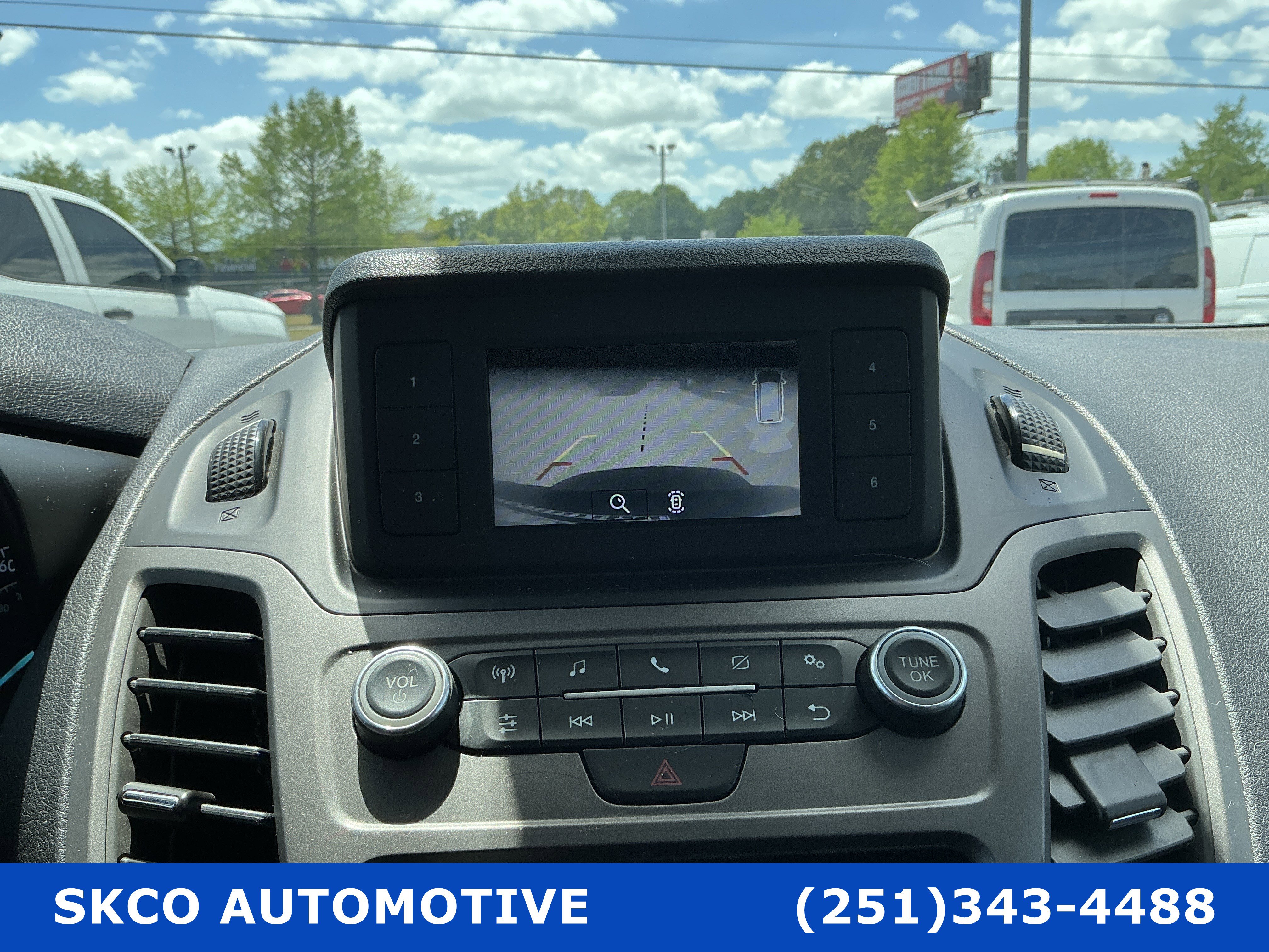 Used 2019 Ford Transit Connect XL image 17