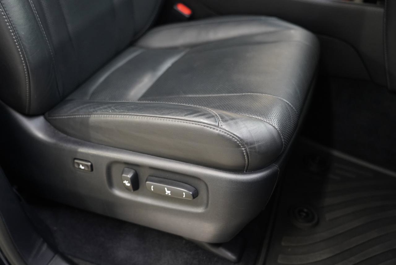 Used 2016 Lexus LX 570 4WD w/ Luxury Package image 30