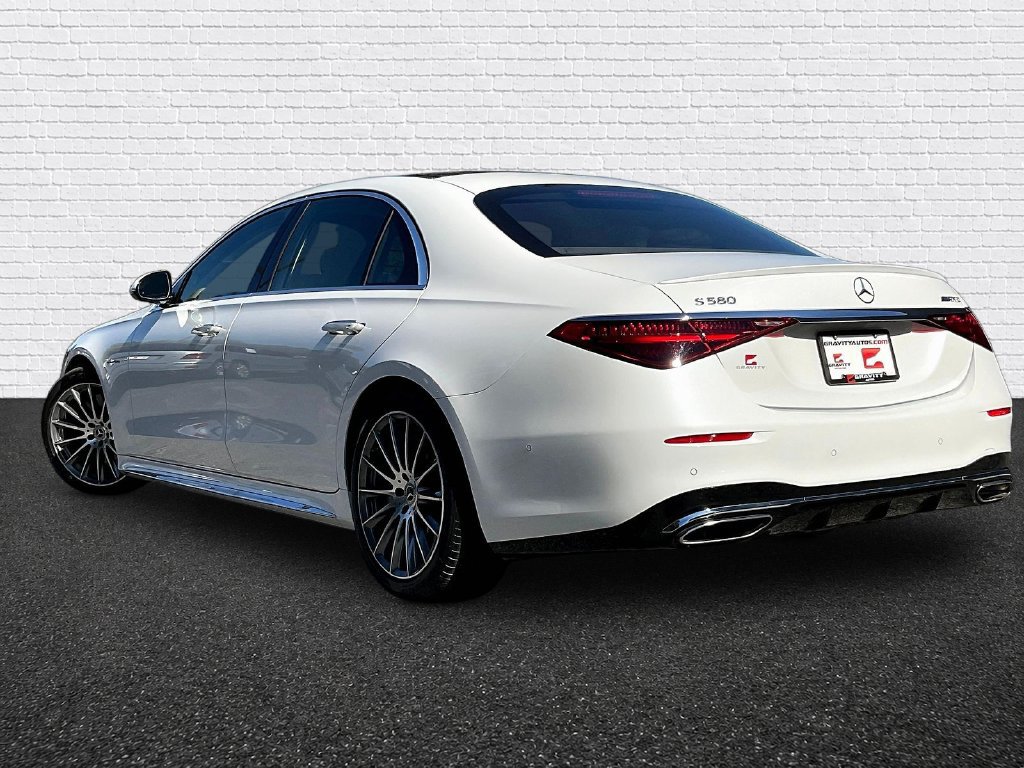 Used 2025 Mercedes-Benz S 580 4MATIC Sedan image 4