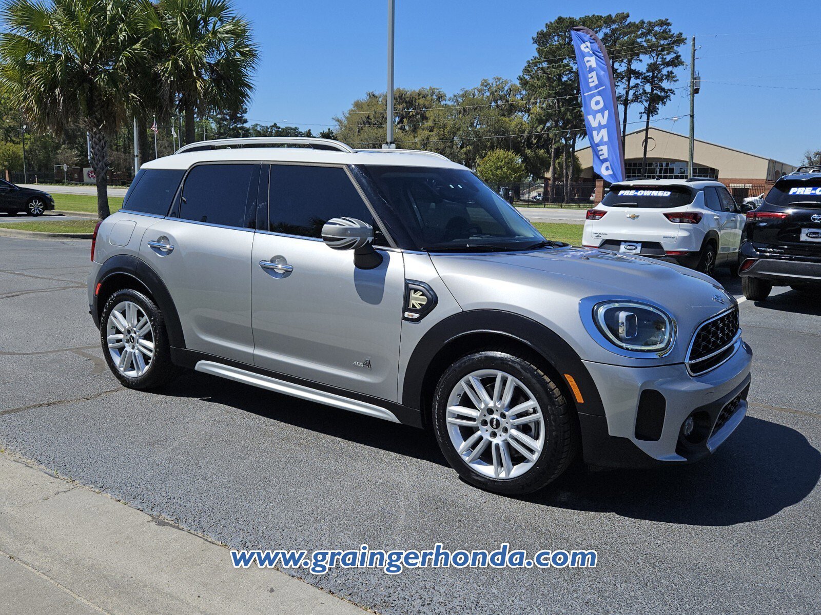 Used 2024 MINI Cooper Countryman S w/ Signature Upholstery Package image 7