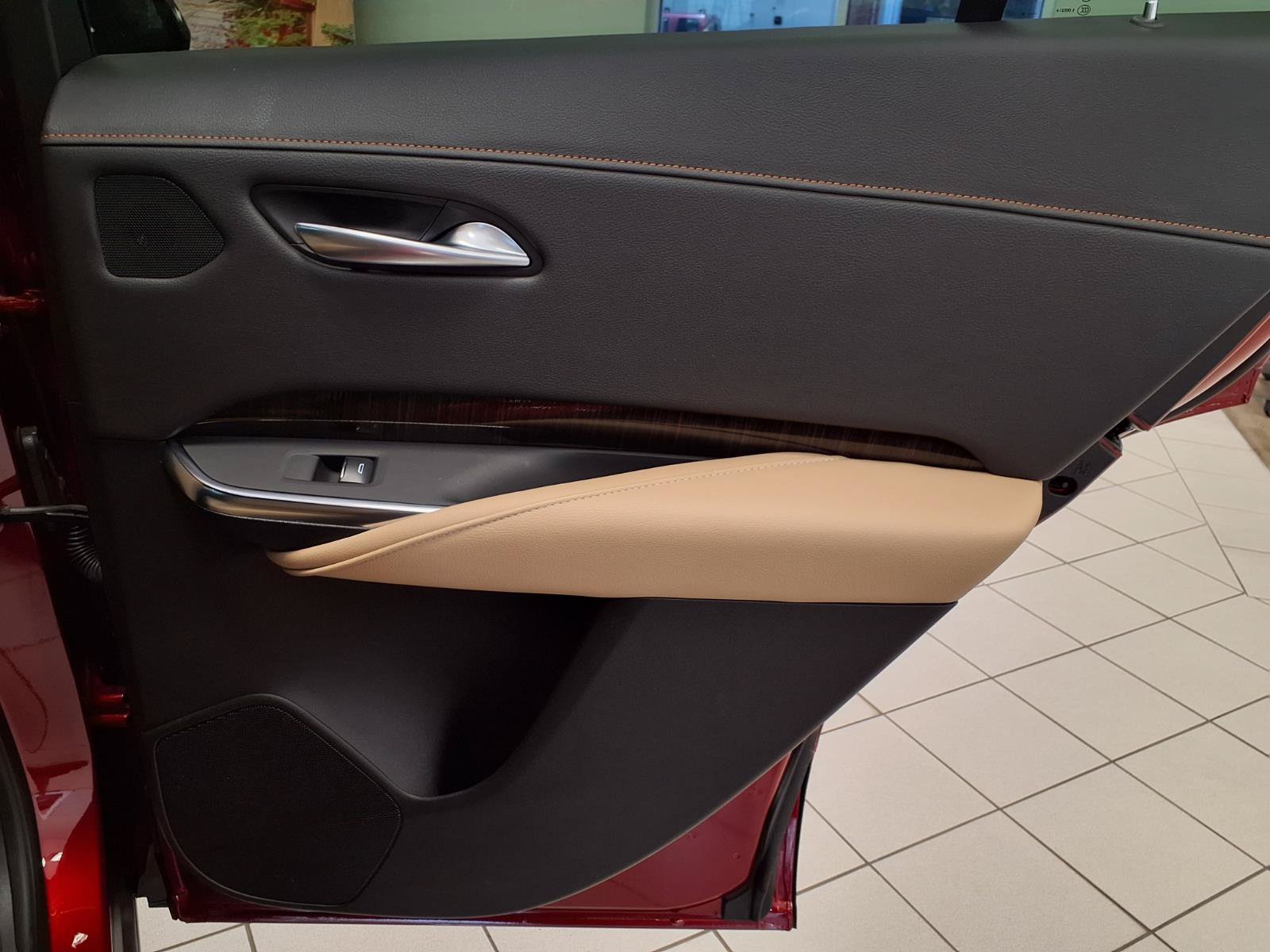Certified 2024 Cadillac XT4 Premium Luxury AWD/4WD image 13