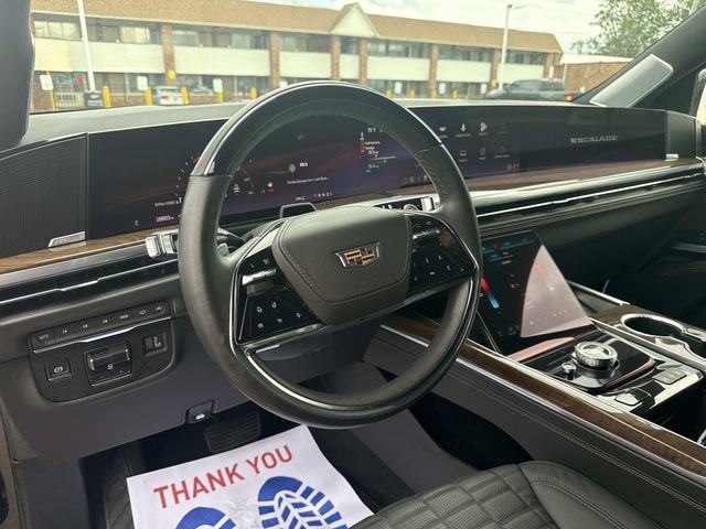 Certified 2026 Cadillac Escalade ESV Platinum Sport AWD/4WD image 18