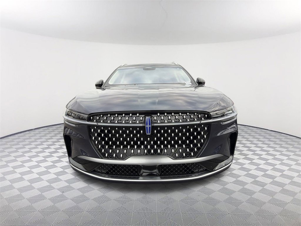 Used 2024 Lincoln Nautilus Reserve image 2