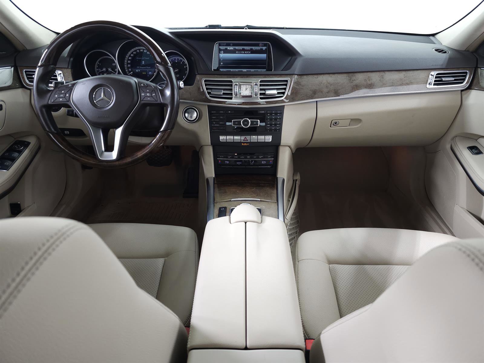 Used 2014 Mercedes-Benz E 350 Luxury image 11