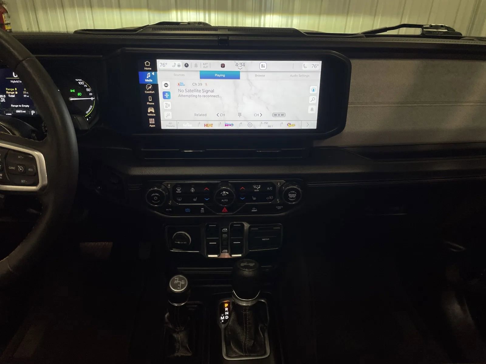 Used 2024 Jeep Wrangler Sahara 4xe image 33