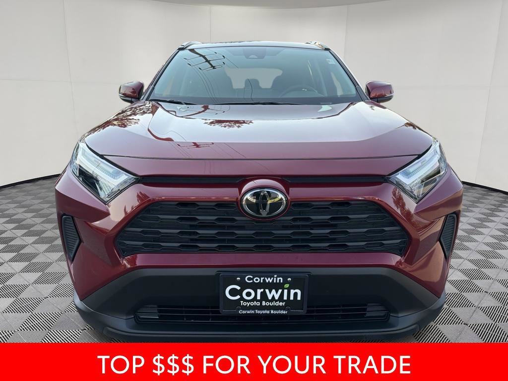 Used 2025 Toyota RAV4 XLE AWD/4WD image 2
