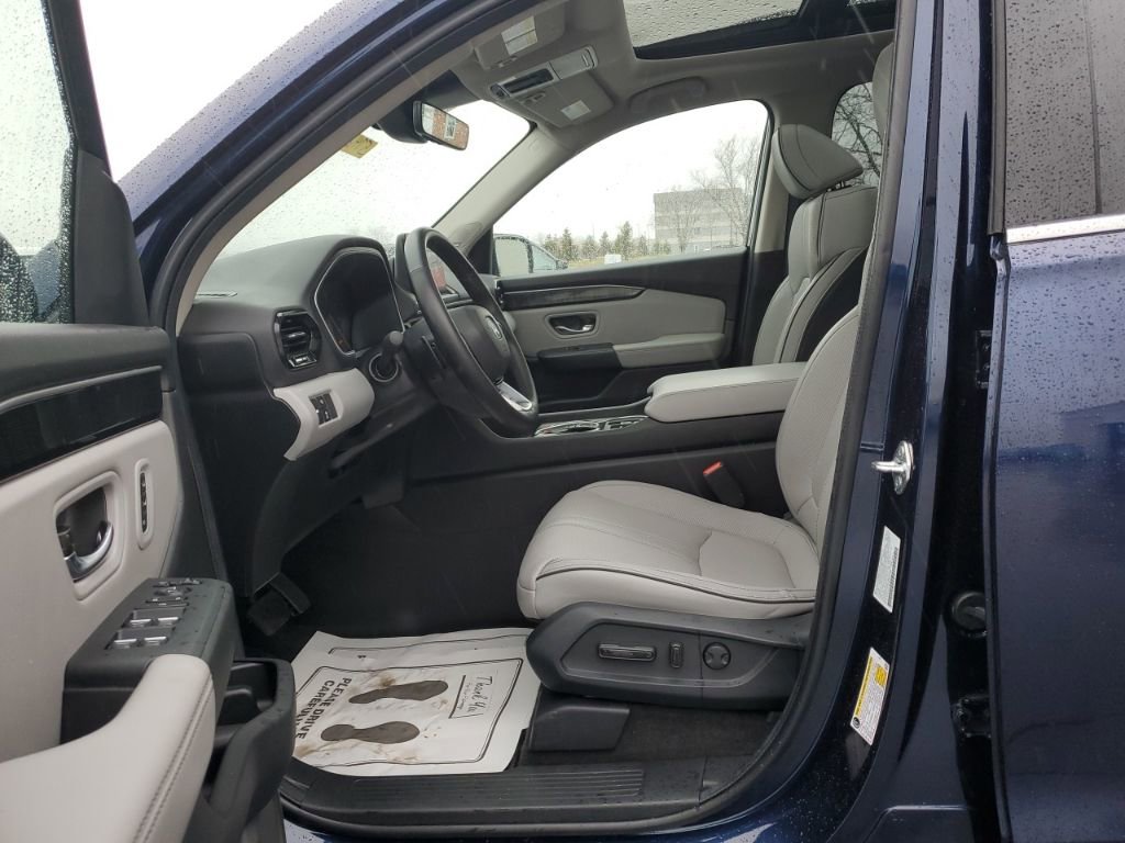 Certified 2024 Honda Pilot Elite image 34
