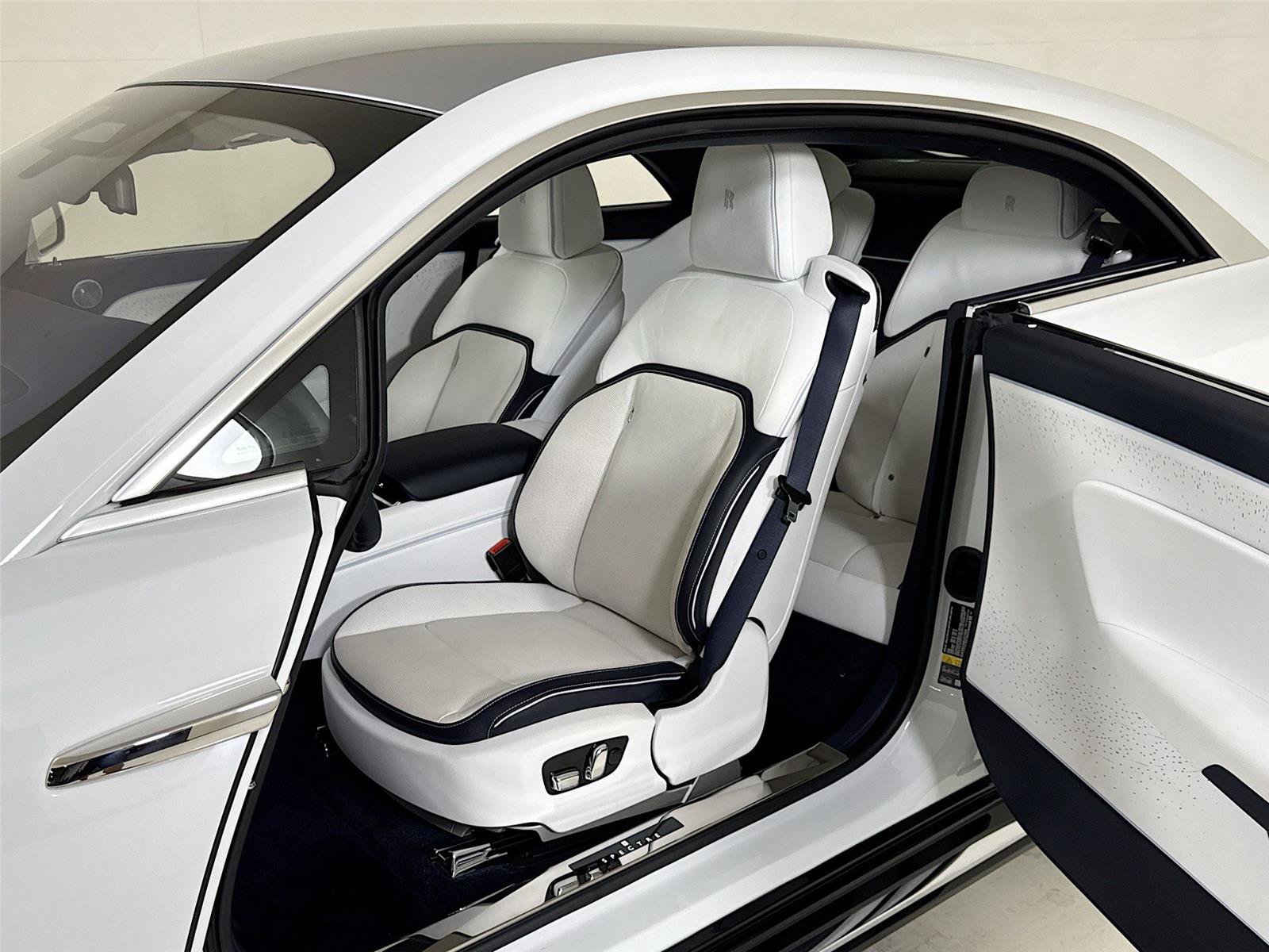 Used 2024 Rolls-Royce Spectre w/ Spectre Launch Package AWD/4WD image 14