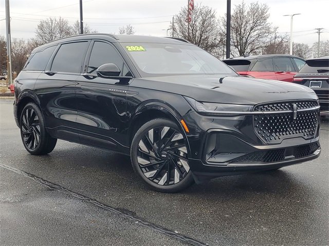 Certified 2024 Lincoln Nautilus Reserve w/ Jet Appearance Package (87T) image 39