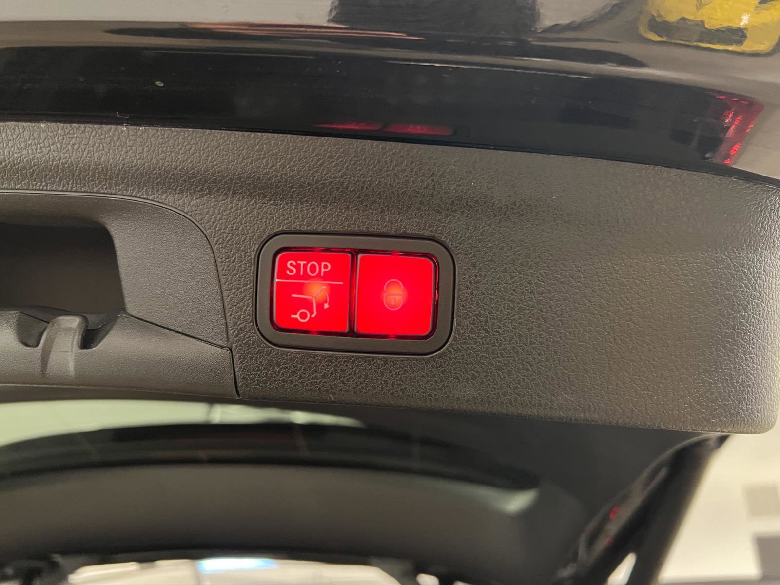 Used 2022 Mercedes-Benz GLE 350 4MATIC image 35