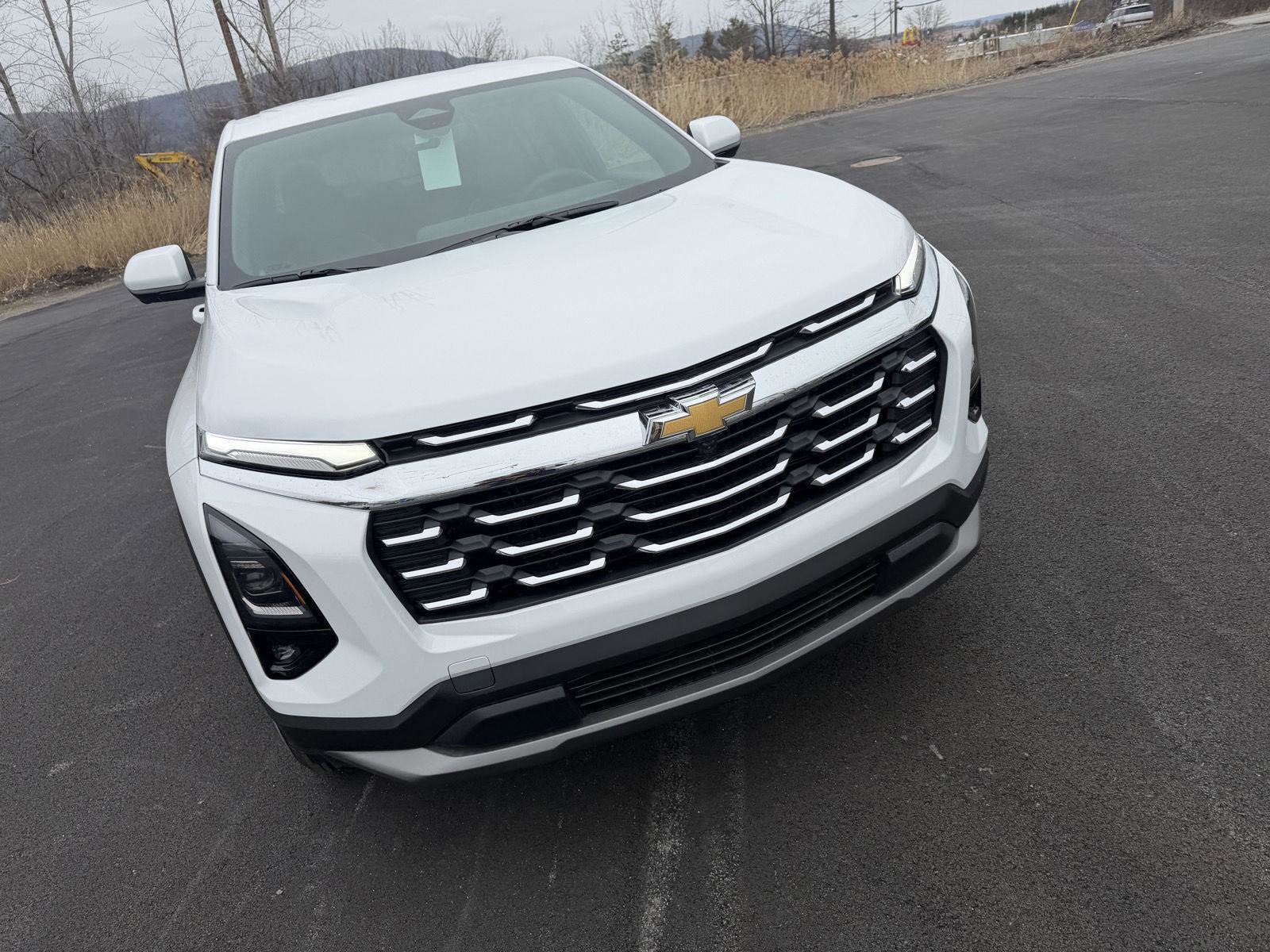 New 2026 Chevrolet Equinox LT image 9