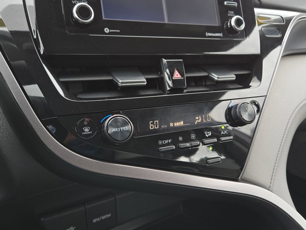 Used 2023 Toyota Camry SE FWD image 25