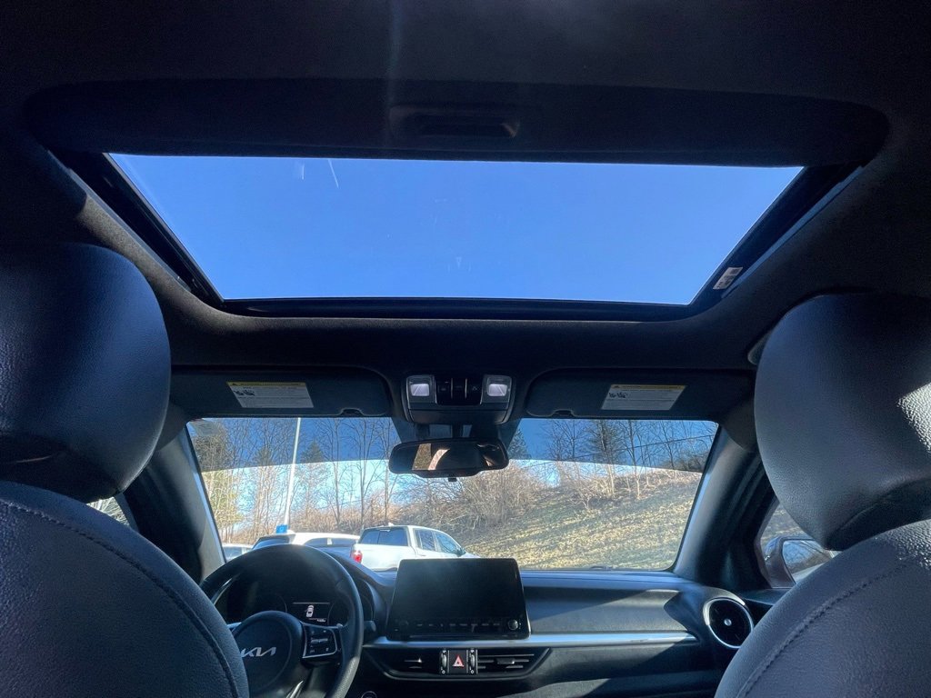 Certified 2024 Kia Forte GT w/ GT2 Package image 21