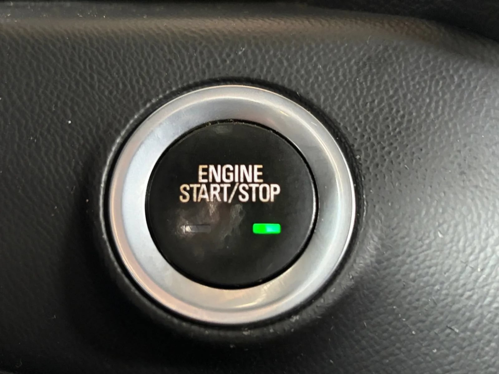 Used 2018 GMC Terrain SLE w/ Driver Convenience Package AWD/4WD image 26