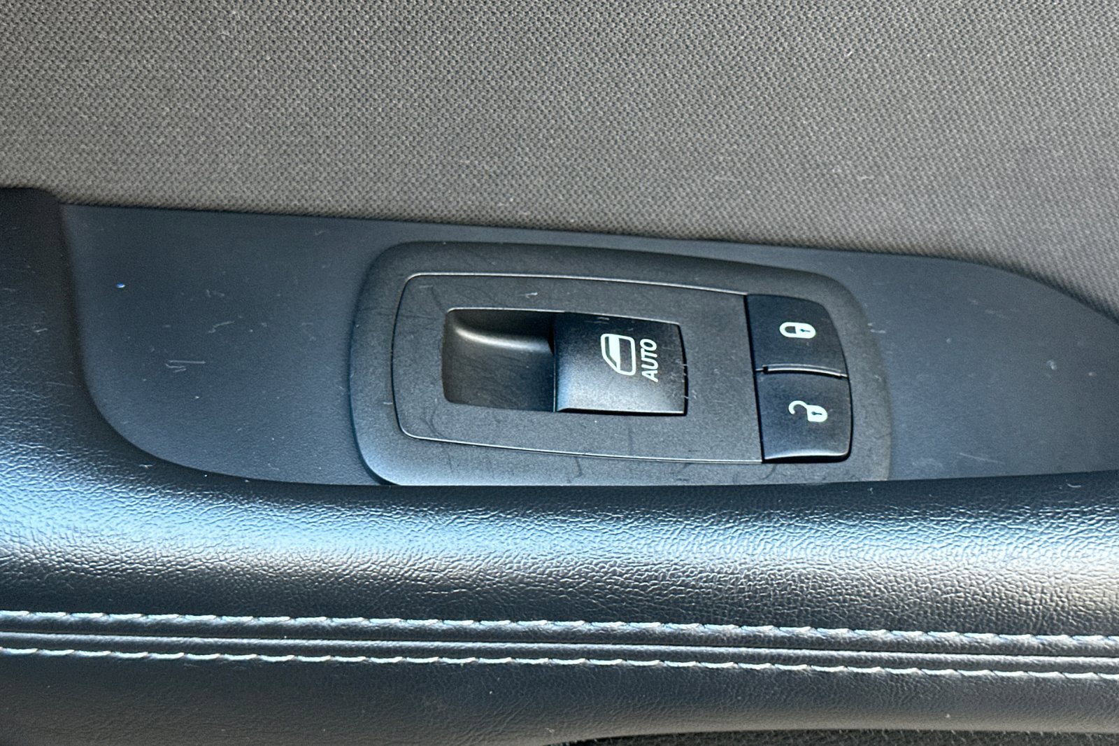 Used 2023 Dodge Challenger SXT w/ Blacktop Package image 21