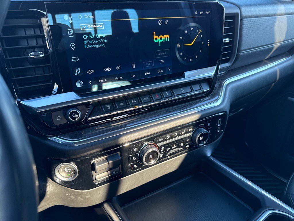 Used 2024 Chevrolet Silverado 3500 LTZ w/ LTZ Convenience Package image 17