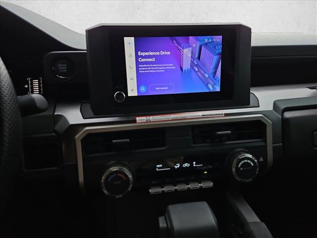 Used 2025 Toyota Tacoma SR5 AWD/4WD image 15