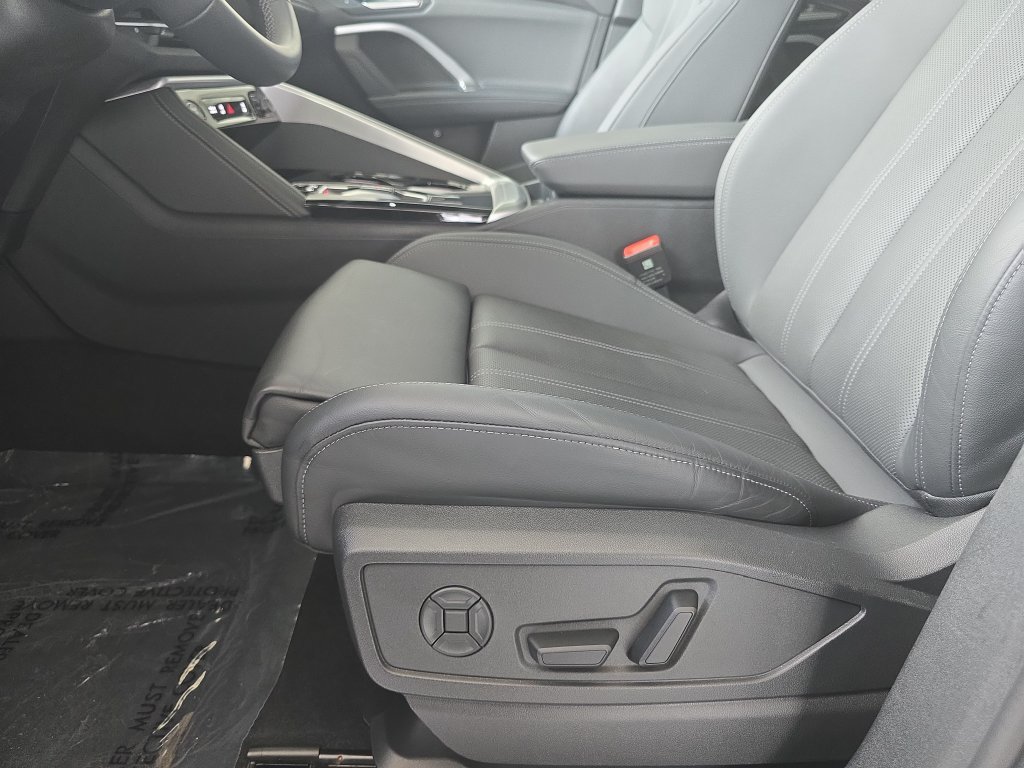 Used 2025 Audi Q5 Premium Plus w/ Premium Plus AWD/4WD image 21