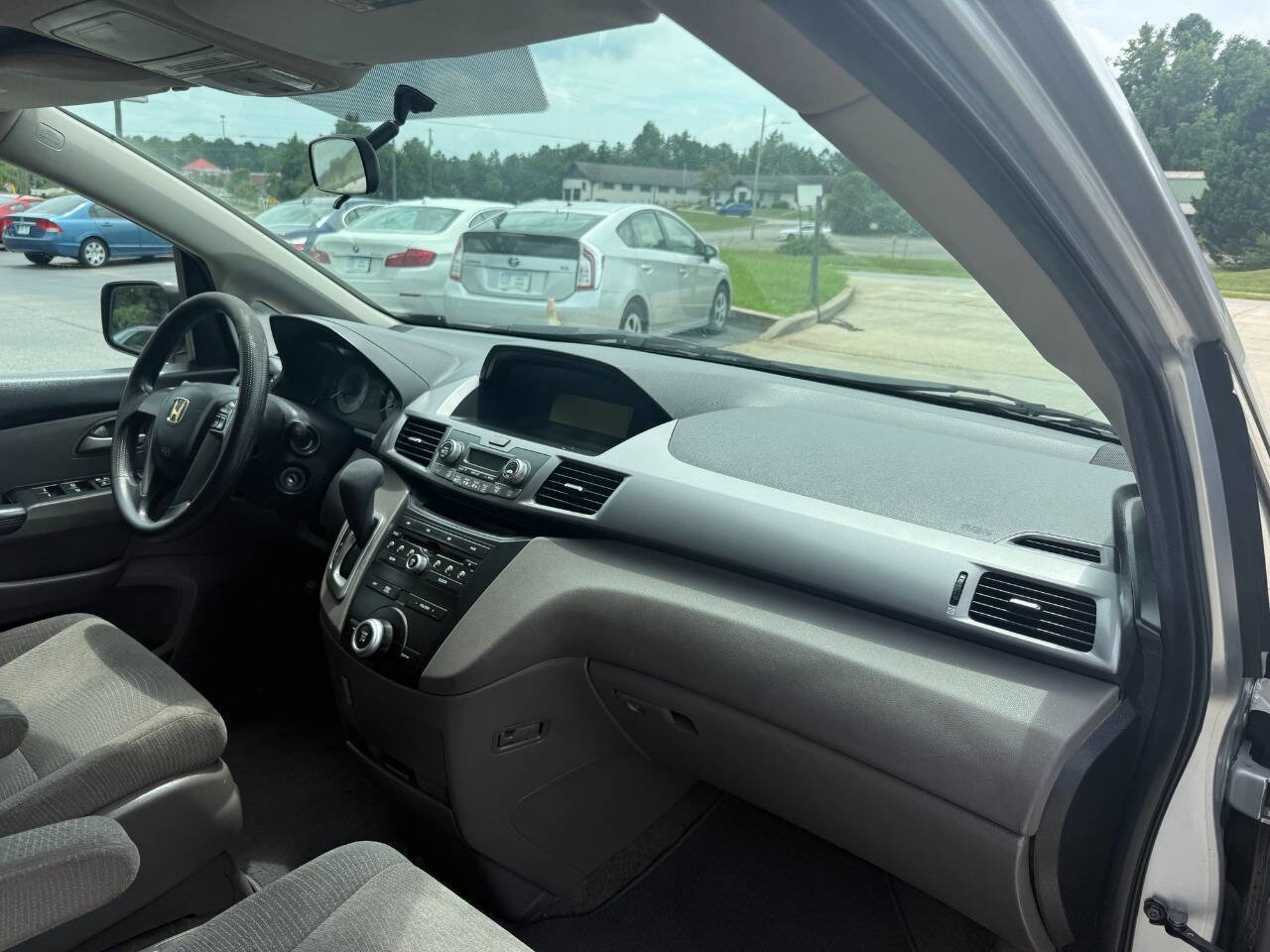 Used 2011 Honda Odyssey LX image 15