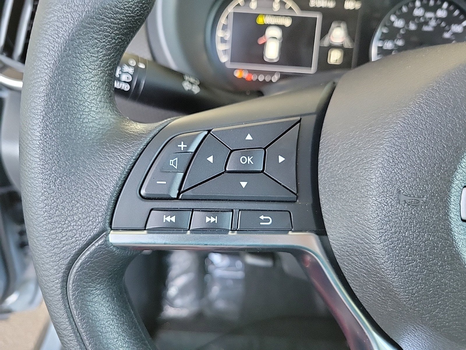 New 2024 Nissan Kicks SV w/ Interior Electronics Package image 29