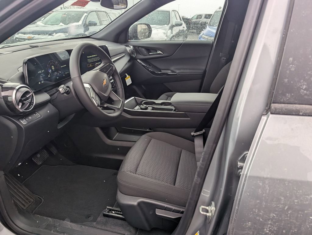 New 2026 Chevrolet Equinox LT image 13