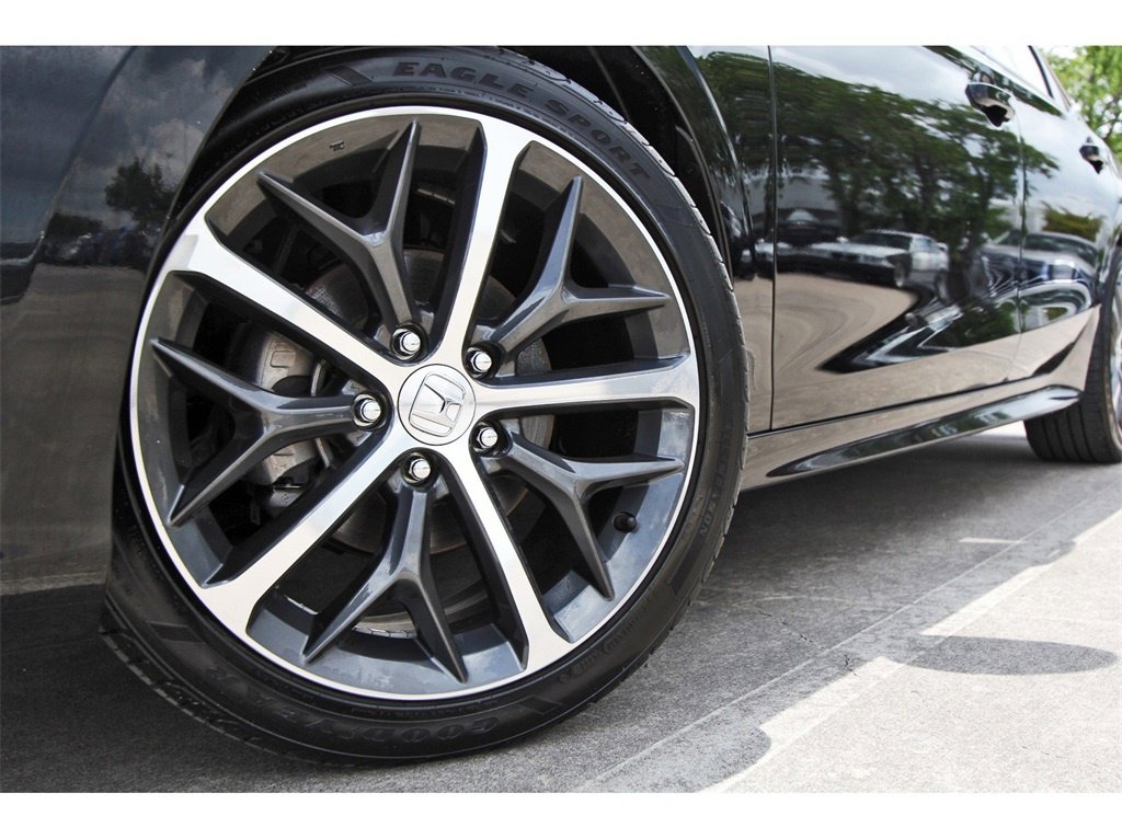 Used 2023 Honda Civic Touring image 30