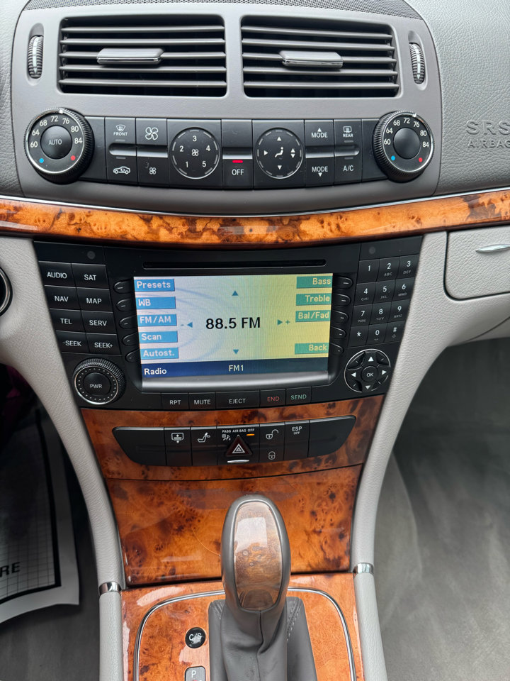 Used 2005 Mercedes-Benz E 320 4MATIC Sedan image 13