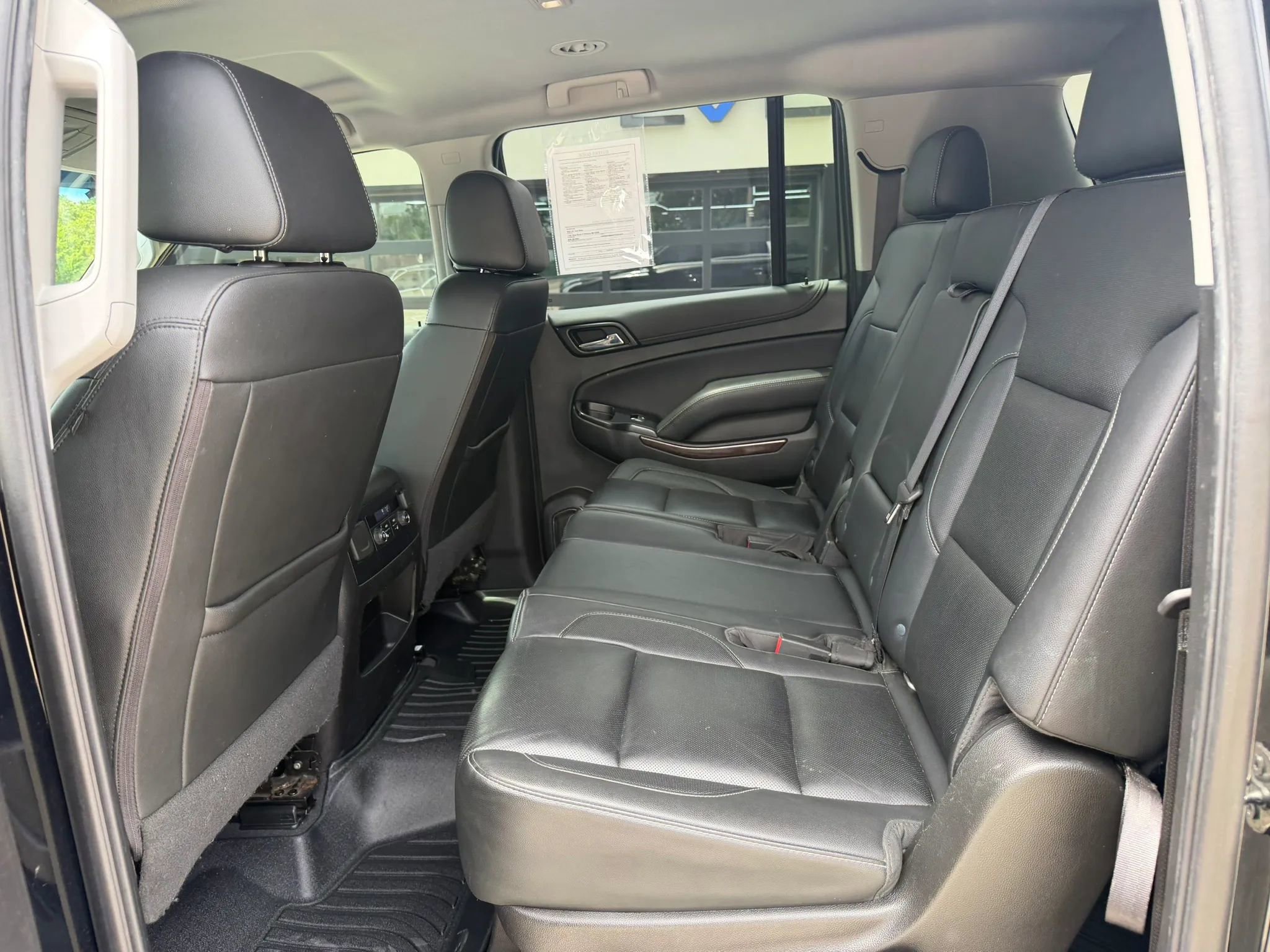 Used 2020 GMC Yukon XL SLT AWD/4WD image 37