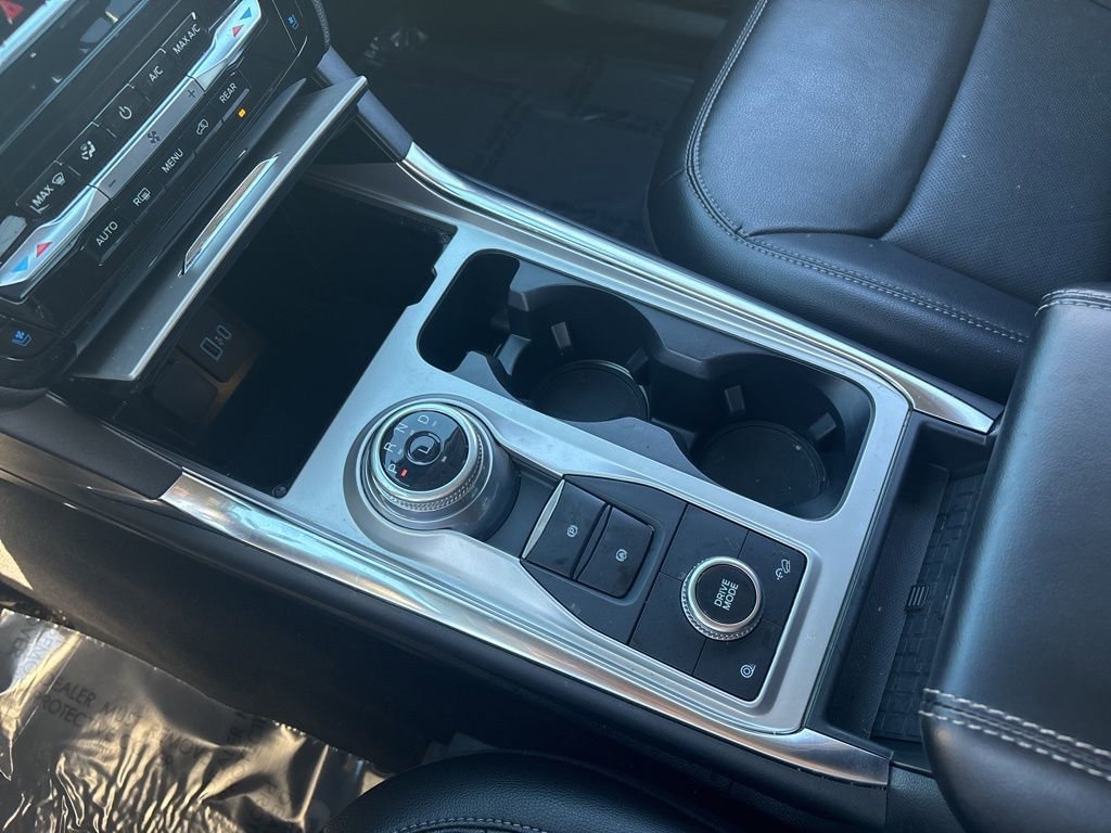 Used 2022 Ford Explorer Limited w/ Limited Technology Package image 18