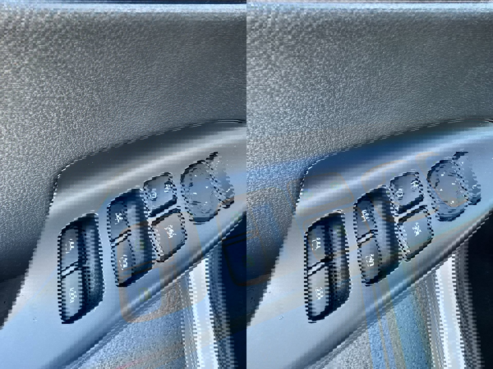 Used 2019 Hyundai Kona Limited image 13