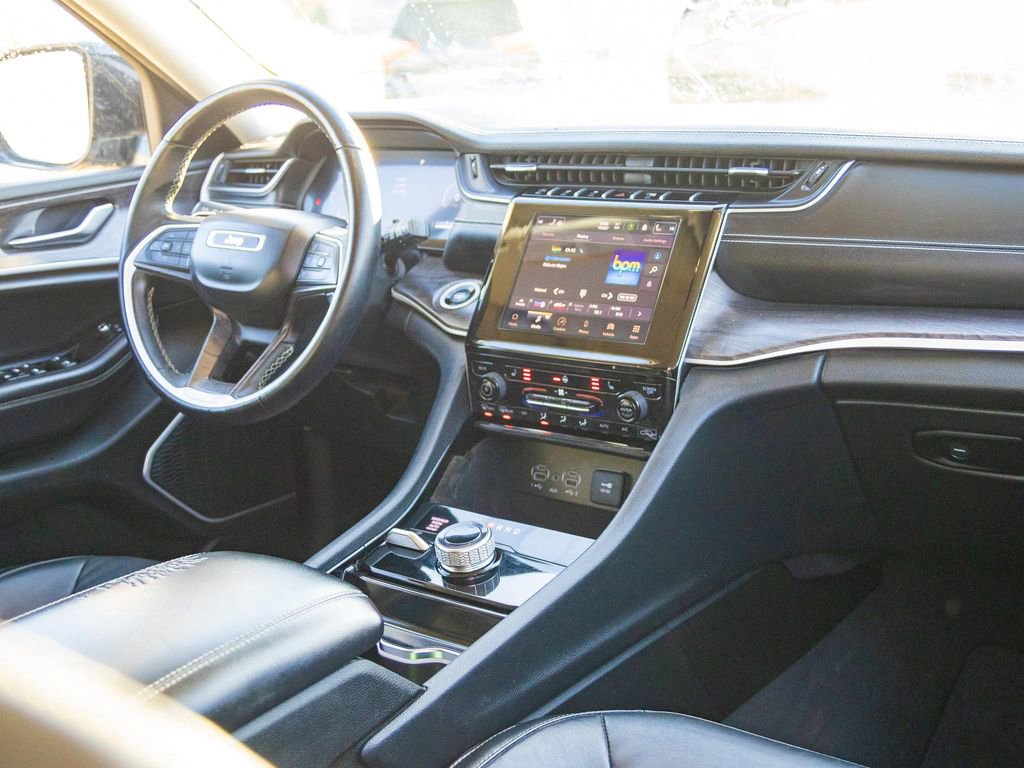 Used 2021 Jeep Grand Cherokee L Limited image 24