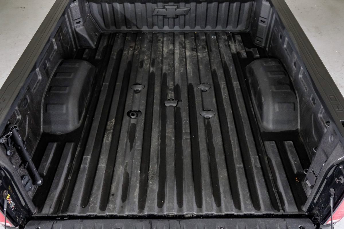 Used 2025 Chevrolet Silverado 2500 ZR2 w/ Technology Package image 52