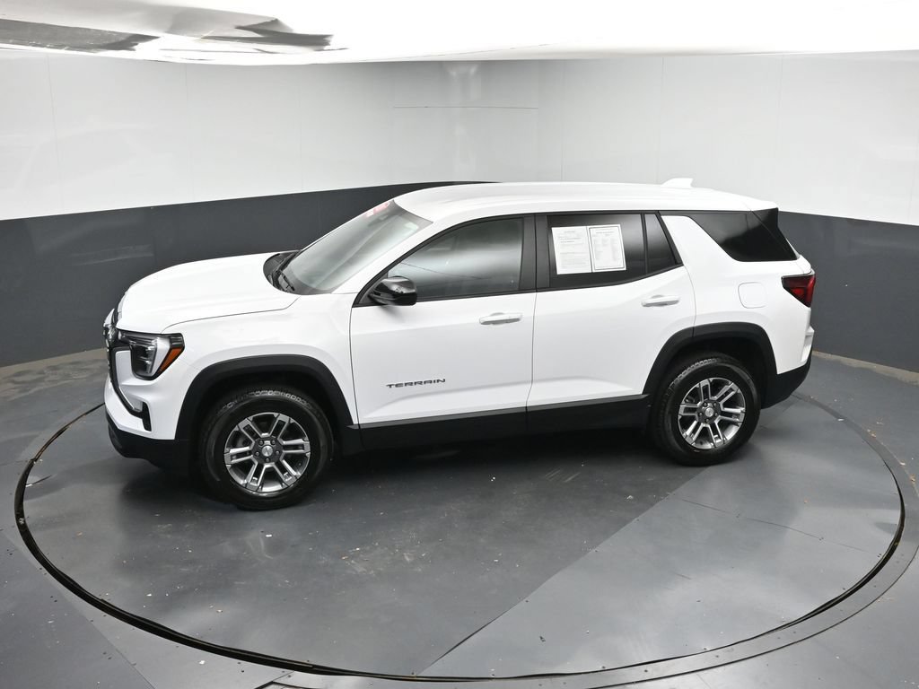 Used 2026 GMC Terrain Elevation FWD image 32