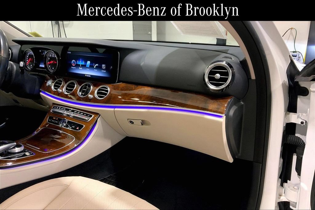 Used 2019 Mercedes-Benz E 300 4MATIC image 19