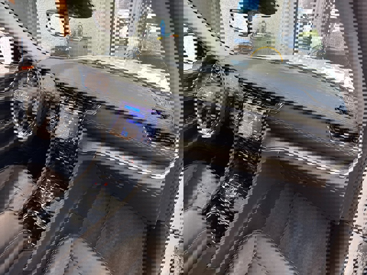 Used 2023 Jeep Grand Cherokee L Limited w/ Black Appearance Package image 55